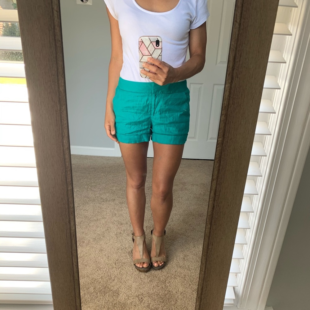 Green women’s Bebe shorts size 6